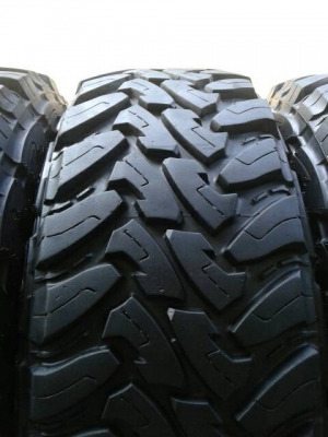 ขายยาง toyo mud Japan 265/75/16 สวยๆ