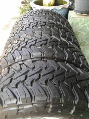 ขายยาง toyo mud Japan 265/75/16 สวยๆ