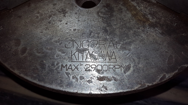 3 จับ แท่นกลึง ขนาด 9 นิ้ว ของญี่ปุ่น ฟันกลับได้ สภาพสวย ๆ 5,500