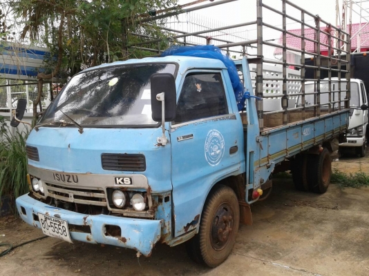 ขายด่วนหกล้อISUZUKSตามสภาพราคาเบาๆโทร0843923995