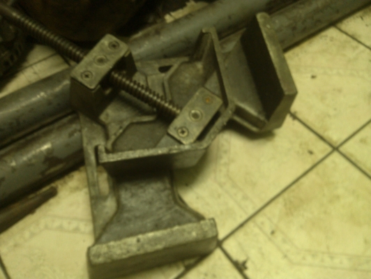 เครื่องมือเข้ามุมฉาก