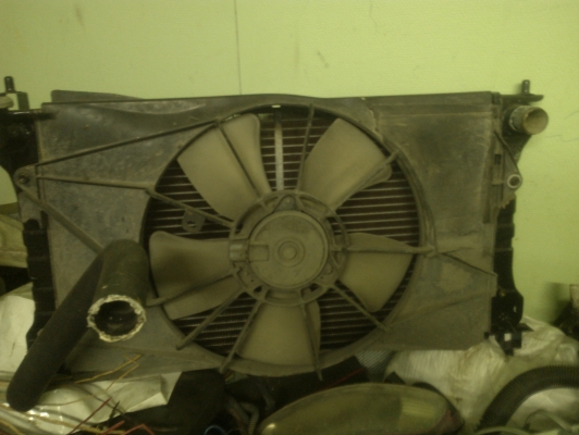หม้อน้ำสำหรับ toyota altis ปี 02 - 07 วางเครื่อง 4A-FE ของใหม่ โทร 0955308436