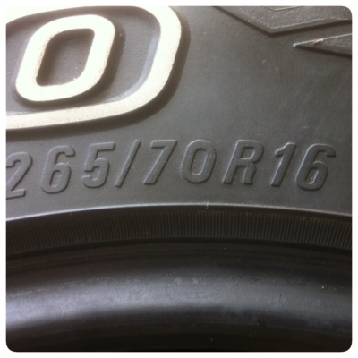 ยาง All Maxxis 265 70 16 สิ้นปี12 ดอกเยอะ