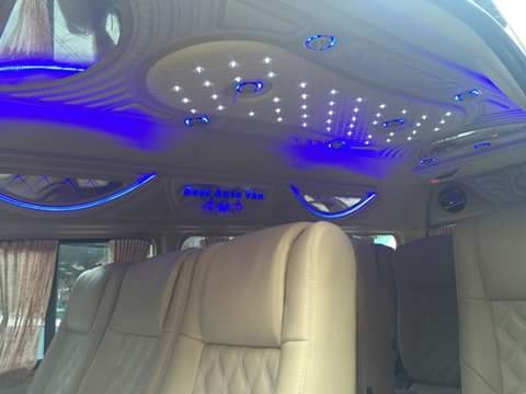 รถตู้TOYOTA COMMUTER เบนซิน CNG เกียร์ออโต้ ปี2012 ราคา  855,00 บาท แต่งวีไอพีเต็มๆ แอร์ไมโครบัส สนใจโทร 0922726669 คุณตันหยงค่ะ