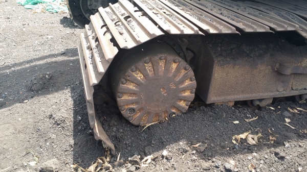 ขายอะใหล่ด่วน ขายเป็นอะใหล่ KOMATSU PC200-5 ขายอะใหล่ด่วน ขายเป็นอะใหล่ KOMATSU PC200-5