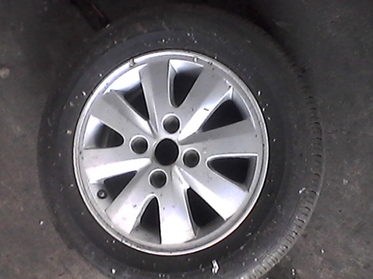 ขายล้อ โตโยต้า อเวนซ่า
