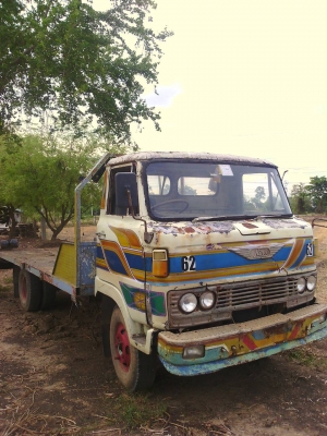 ขอขายรถเทเลอร์6ล้อฮีโน100 เครื่องอีคิว100 สภาพพร้อมทำงานคับ ขอขายรถเทเลอร์6ล้อฮีโน100 เครื่องอีคิว100 สภาพพร้อมทำงานคับ