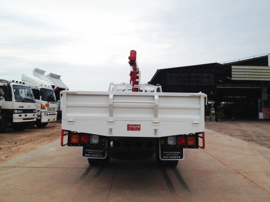สั่งได้ รถห้างปี 50 ติดเครน HINO MEGA เครื่อง JO8C 212 แรงม้า กระบะคาร์โก้ แผงข้างสูง 60 ซม กว้าง 2.45 เมตร พร้อมเหล็กรางรถไฟท้ายกระบะ 6.20 เมตร ช่วงเครน 1 เมตร ติดตั้งเครน 3-5 ตัน ยี่ห้อ UNIC หรือ TADANO ยาง 900