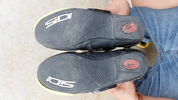 ขายรองเท้าSIDI+กล่องไฟNSR250 ขายรองเท้าSIDI+กล่องไฟNSR250