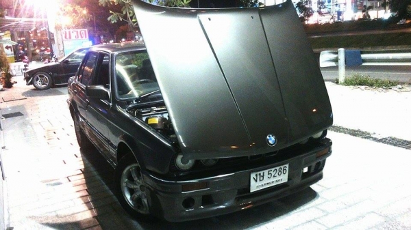 E30 ถูกสุดๆสามโลก สีเนียนๆ ทบ เต็มพร้อมโอน