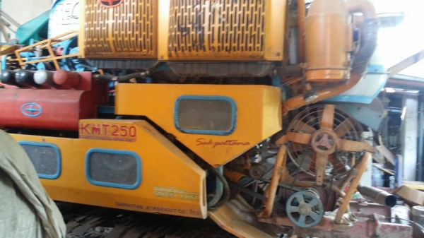 รถเกี่ยวข้าว