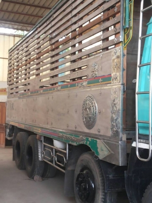 Hino 3 ใบปัด 12 ล้อ 1 เพลา เครื่อง EP.100