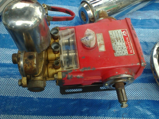 เครื่องพ่นยา 3 สูบพร้อมใช้ครับ