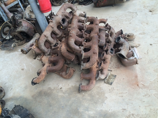 เครื่องยนต์-อะไหล่10ล้อหลายรายการแบคโฮ