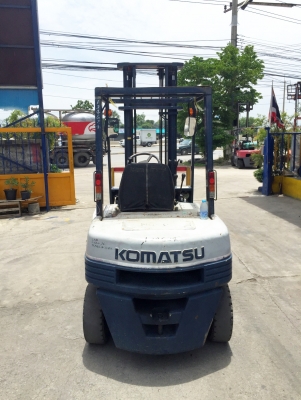 -:-*&bull;*ข า ย ร ถ ย ก นำ เ ข้ า*&bull;*-:-KOMATSU FG25-11 เสา4เมตร งาเท เครื่องเบนซิล สนใจติดต่อ 083-062-0223(ปอนด์)