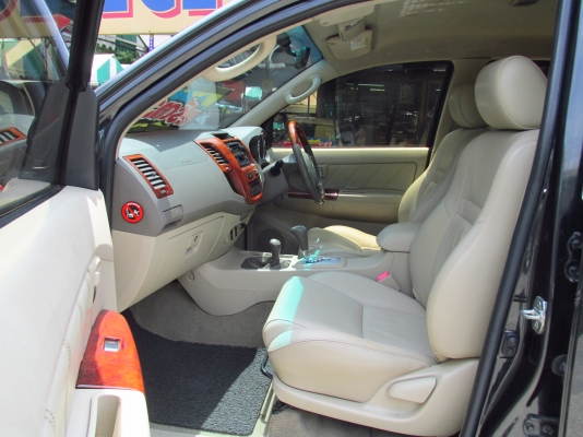 ฟอร์จูนเนอร์ 3.0 ตัวท้อป ขับ4 ปี 2008 รถสวยไม่มีชน ฟอร์จูนเนอร์ 3.0 ตัวท้อป ขับ4 ปี 2008 รถสวยไม่มีชน