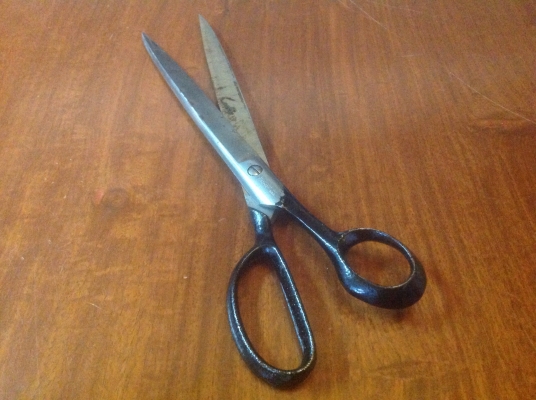 ขายกรรไกรตัดผ้า Duluxe Kleencut 12" ใหม่เก่าเก็บ