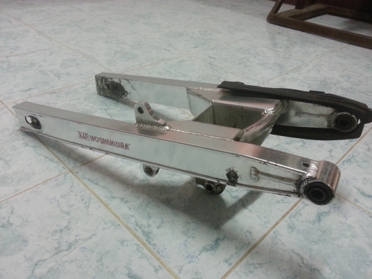 ขายสวิงอาร์มแต่ง  yoshimura  รุ่น เทน่า