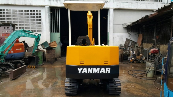 ขาย รถขุด YANMAR รุ่น YB301 มือสองญี่ปุ่น แทรกเหล็กสวย สลักแน่น ทั้งคัน ไม่หลวม สวยพร้อม ใช้งานได้ ทันที อะไหล่หาง่าย  มือถือ /LINE ID : 0818753444