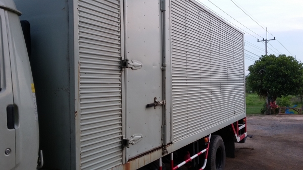 ขายตู้แห้งสภาพสวยคับยกลงต่อดั้มพร้อมไฮโดลิคท้ายราคาถูกคุยได้คับอยากขาย