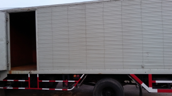 ขายตู้แห้งสภาพสวยคับยกลงต่อดั้มพร้อมไฮโดลิคท้ายราคาถูกคุยได้คับอยากขาย