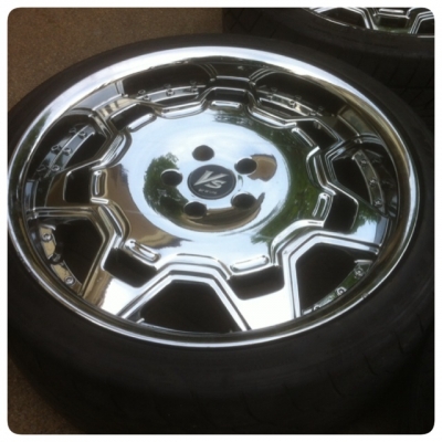 ล้อ20 แนว VIP กว้าง8นิ้ว off +45 โครเมี่ยม สภาพสวย ไม่เคยซ่อม ล้อ20 แนว VIP กว้าง8นิ้ว off +45 โครเมี่ยม สภาพสวย ไม่เคยซ่อม