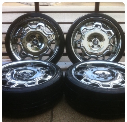 ล้อ20 แนว VIP กว้าง8นิ้ว off +45 โครเมี่ยม สภาพสวย ไม่เคยซ่อม