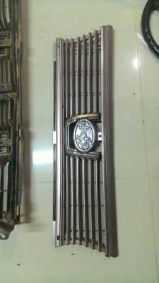 กระจัง Cedric กับ Subaru