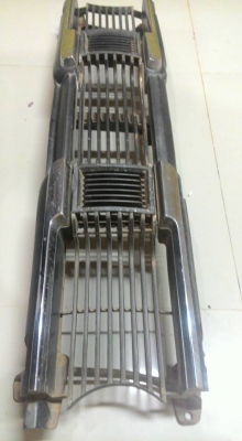 กระจัง Cedric กับ Subaru