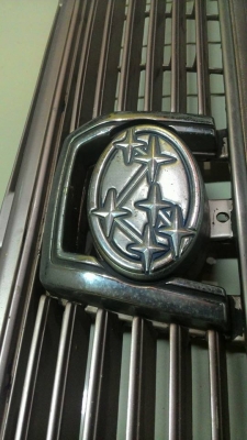 กระจัง Cedric กับ Subaru