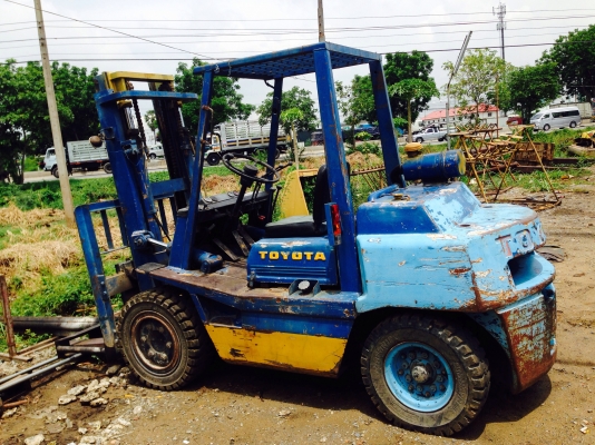 ขาย โฟคลิฟ TOYOTA 3FD35 เครื่องดีเซล6สูบ รถพร้อมใชครับ