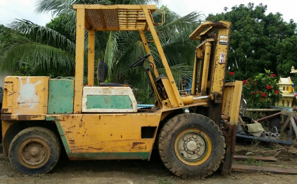 รถโฟล์คลิฟท์ KOMATSU  FD40-4 ตัน