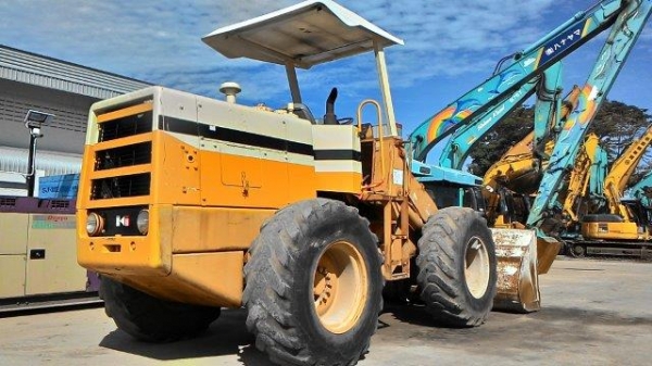 515 -1 # 10171 9199ชั่วโมง รถปี1977 23370กิโลเมตร  บุ้งกี้ 1.4 คิว เก่าญี่ปุ่น