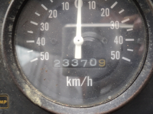 515 -1 # 10171 9199ชั่วโมง รถปี1977 23370กิโลเมตร  บุ้งกี้ 1.4 คิว เก่าญี่ปุ่น