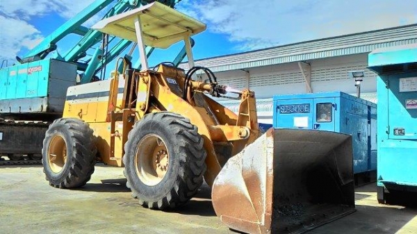 515 -1 # 10171 9199ชั่วโมง รถปี1977 23370กิโลเมตร  บุ้งกี้ 1.4 คิว เก่าญี่ปุ่น