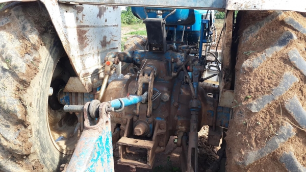 ขายรถไถ 6610 4WD คานหน้า ZF สองเพลา เสื้อลาย  เครื่องรุ่นใหม่ NW แน่นมาก สภาพดีพร้อมใช้ เอาไปใช้งานได้เลย ไม่ต้องซ่อมอะไรเลยครับ เอกสารสัญญาซื้อขาย