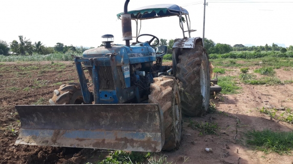 ขายรถไถ 6610 4WD คานหน้า ZF สองเพลา เสื้อลาย  เครื่องรุ่นใหม่ NW แน่นมาก สภาพดีพร้อมใช้ เอาไปใช้งานได้เลย ไม่ต้องซ่อมอะไรเลยครับ เอกสารสัญญาซื้อขาย