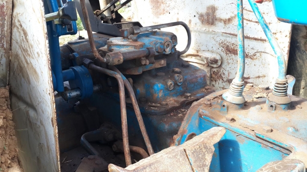 ขายรถไถ 6610 4WD คานหน้า ZF สองเพลา เสื้อลาย  เครื่องรุ่นใหม่ NW แน่นมาก สภาพดีพร้อมใช้ เอาไปใช้งานได้เลย ไม่ต้องซ่อมอะไรเลยครับ เอกสารสัญญาซื้อขาย