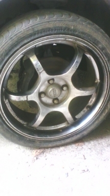 ขายด่วนล้อแม็กขอบ17 พร้อมยาง4รู100 ขายด่วนล้อแม็กขอบ17 พร้อมยาง4รู100