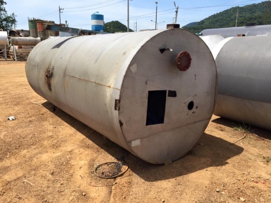 ขาย ไซโลสแตนเลส ขนาด 8,000 ลิตร สภาพสวย พร้อมใช้งาน เดิมใส่ เม็ดพลาสติก จำนวน 8 ใบ