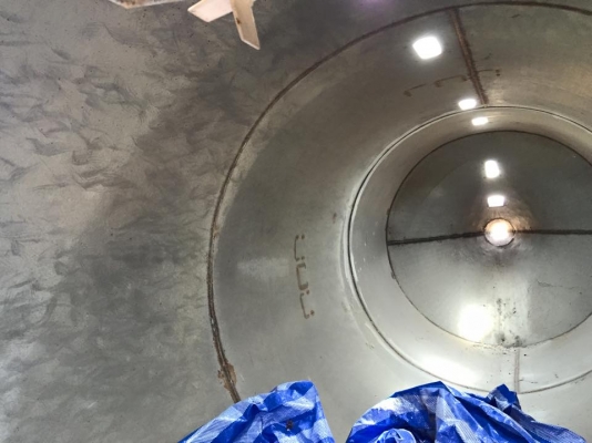 ขาย ไซโลสแตนเลส ขนาด 8,000 ลิตร สภาพสวย พร้อมใช้งาน เดิมใส่ เม็ดพลาสติก จำนวน 8 ใบ