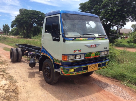 6ล้อ HINO FC เครื่อง160แรง ยาว 5.4ม. พวงมาลัยพาว์เวอร์ ช่วงล่างF ขาย 335,000 บาท (ศุภากร 081-4252943)