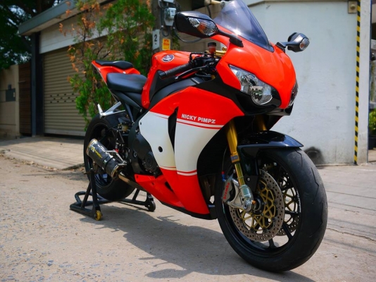 ขาย Cbr1000 ปี 2010 สเปคเมกา ทะเบียนแท้จูงมือโอนขนส่ง พร้อมของแต่งหลายแสน