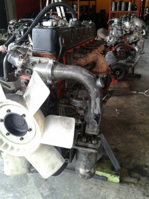 ขายเครื่องยนต์ 6SD1-240 แรง เครื่องสวย ติดดีมาก