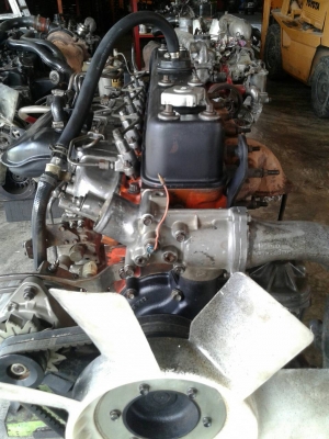 ขายเครื่องยนต์ 6SD1-240 แรง เครื่องสวย ติดดีมาก