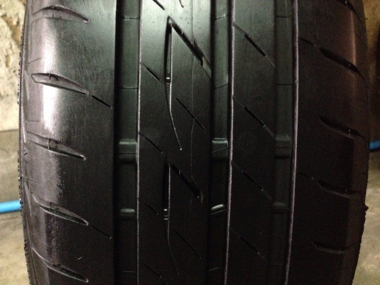 ขาย ยาง 205-60-16 ปลายปี14 เนียนๆ อัพเดท 2กค.58 ขาย ยาง 205-60-16 ปลายปี14 เนียนๆ อัพเดท 2กค.58