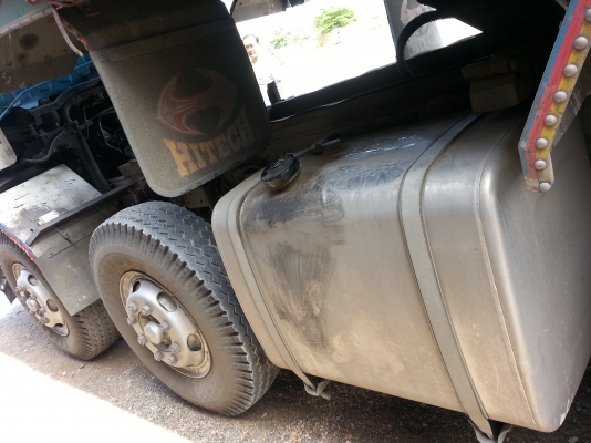 ขายด่วนHINO P11C, 2เพลา,เครื่อง330แรง ช่วงล่างZM10 น็อต