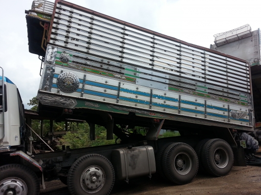 ขายด่วนHINO P11C, 2เพลา,เครื่อง330แรง ช่วงล่างZM10 น็อต