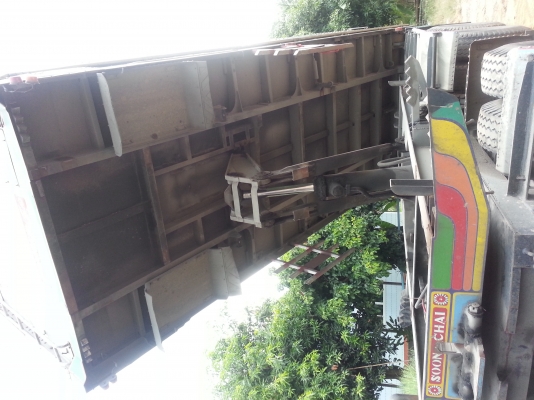 ขายด่วนHINO P11C, 2เพลา,เครื่อง330แรง ช่วงล่างZM10 น็อต