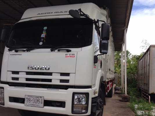 ขายรถบรรทุก 6 ล้อ ISUZU FTR 240  (หน้าตึก )พร้อมตู้บรรทุก ปี 2552